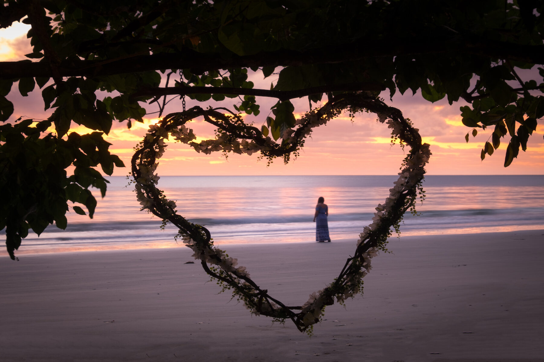 cape-tribulation-heart-sunset-girl-daintree-rainforest