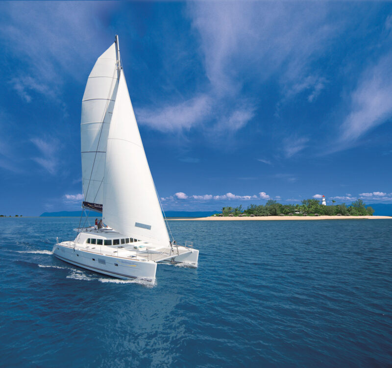 low-isles-port-douglas-sailaway-catamaran