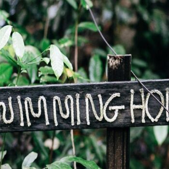 daintree-rainforest-daintree-eco-lodge-swimming-hole-sign