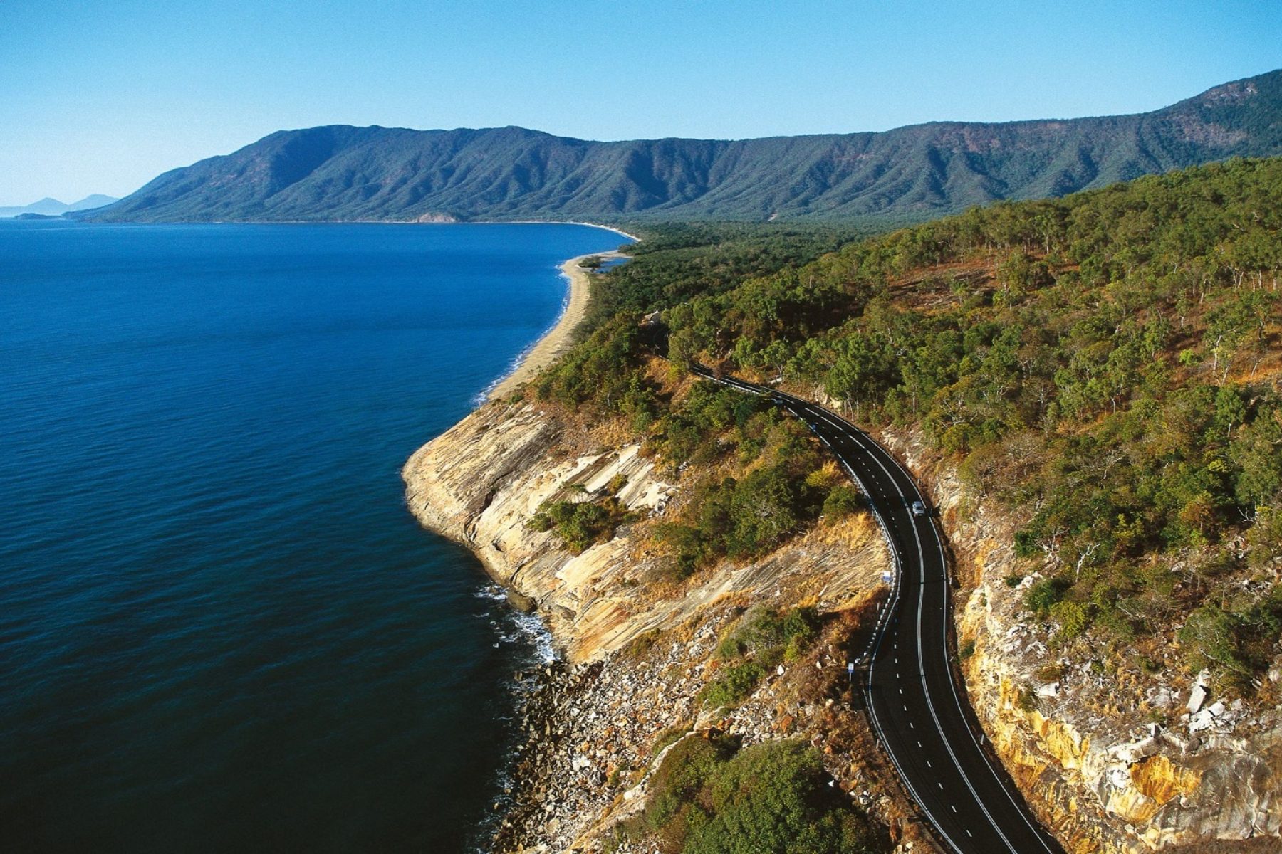 great-barrier-reef-drive-aerial