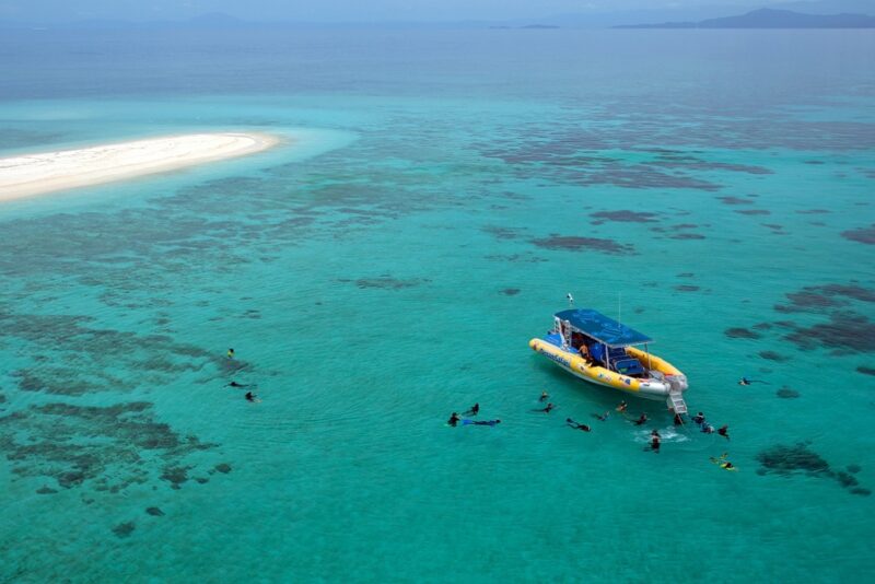 ocean-safari-cape-tribulation-aerial-snorkellers-mackay-cay