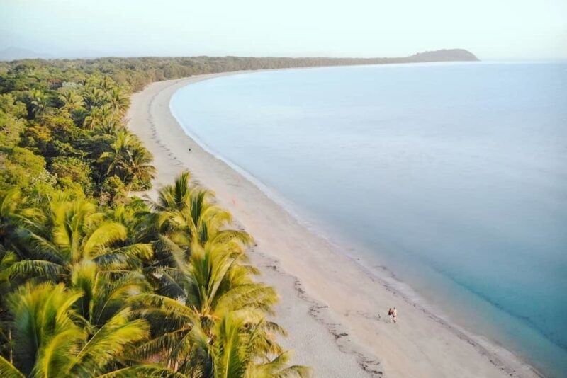 four-mile-beach-full-view-credit-bubblemakerbaker