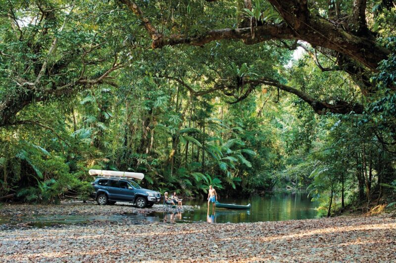 daintree-rainforest-creb-track-kayaking-4wd-adventure-people