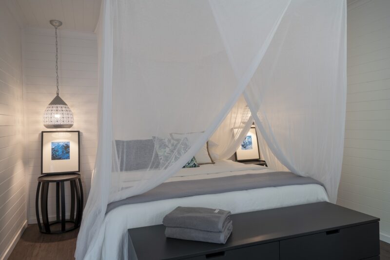 cape-tribulation-mist-accommodation-bedroom