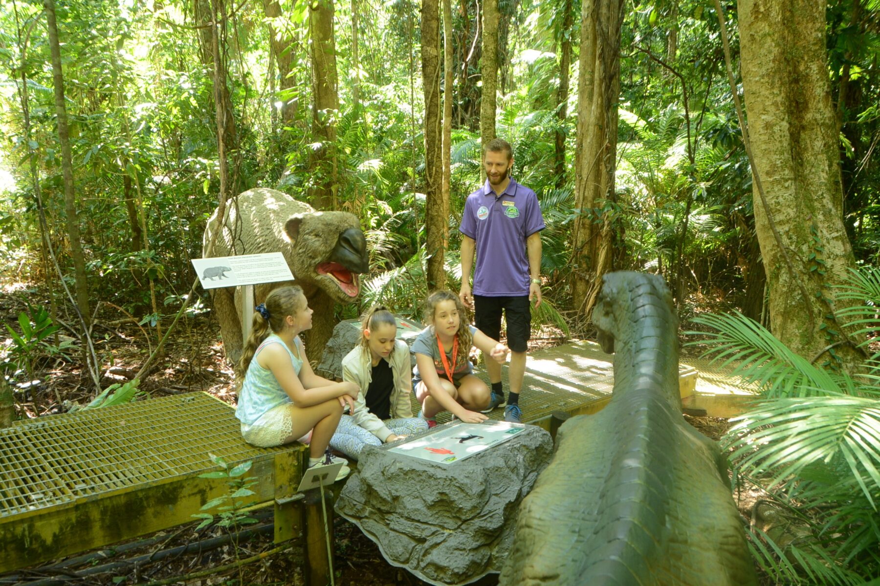 daintree-discovery-centre-daintree-rainforest-dinosaur-group